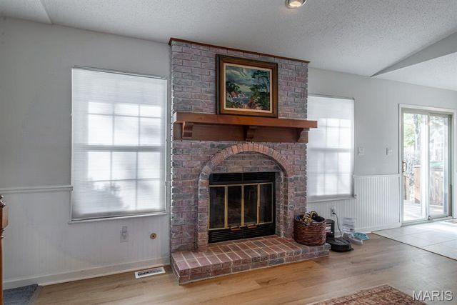 7012 Chalkstone Road, Oakville, MO 63129