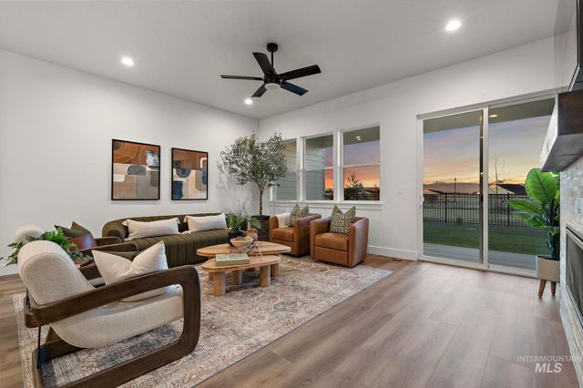 2374 N Mountain Vista Ave, Star, ID 83669