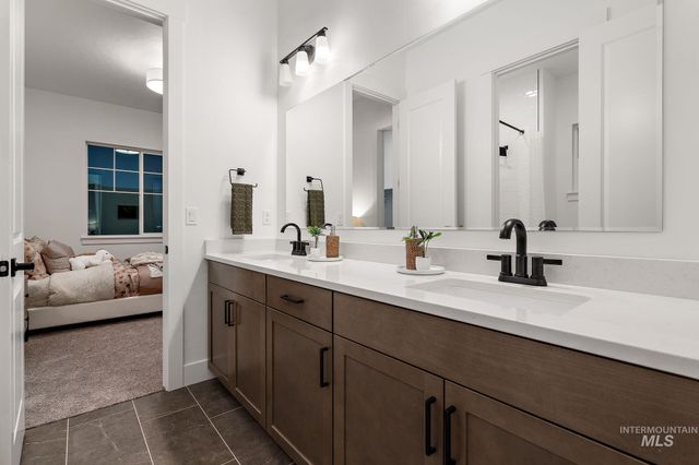 2374 N Mountain Vista Ave, Star, ID 83669