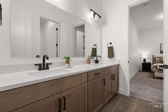 2374 N Mountain Vista Ave, Star, ID 83669
