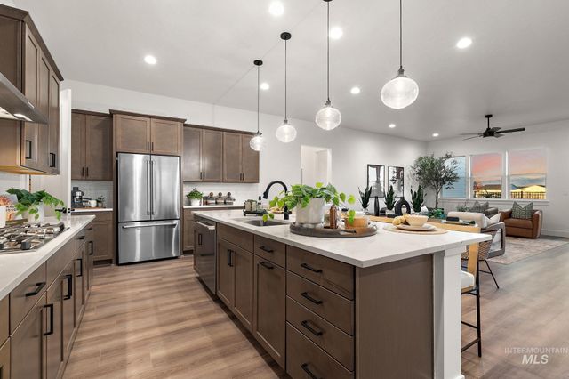 2374 N Mountain Vista Ave, Star, ID 83669