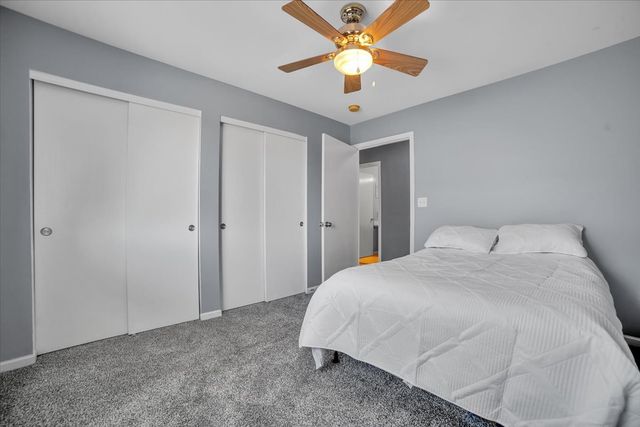 711 Blossom Court, Oswego, IL 60543