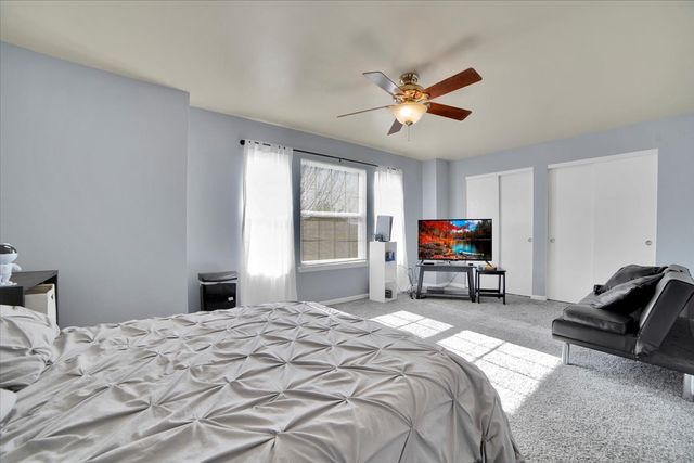 711 Blossom Court, Oswego, IL 60543