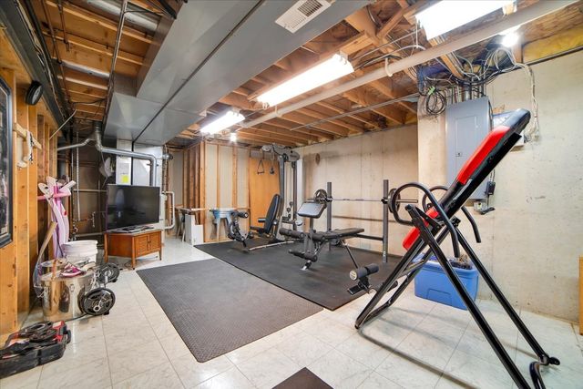 711 Blossom Court, Oswego, IL 60543