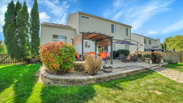 711 Blossom Court, Oswego, IL 60543