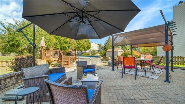 711 Blossom Court, Oswego, IL 60543