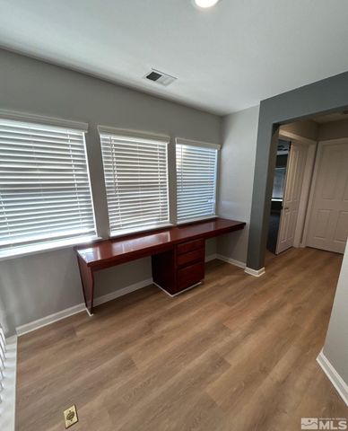 589 Panama Drive, Sparks, NV 89436