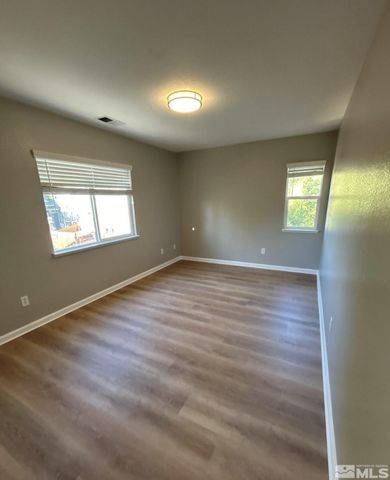 589 Panama Drive, Sparks, NV 89436