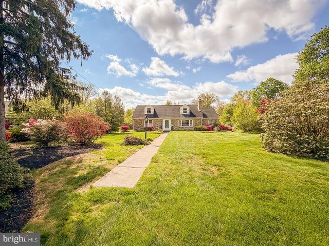 5 SAINT JAMES PL, Yardley, PA 19067