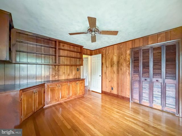 5 SAINT JAMES PL, Yardley, PA 19067