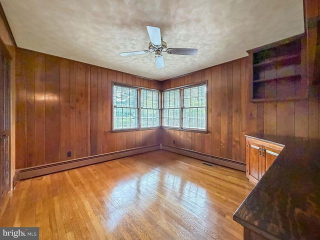 5 SAINT JAMES PL, Yardley, PA 19067