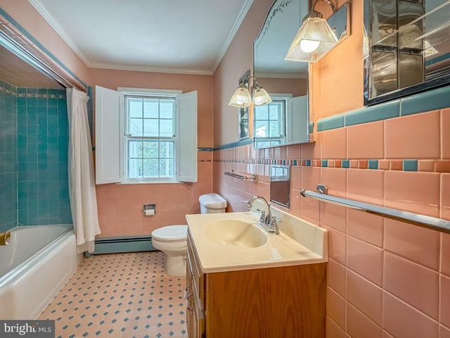 5 SAINT JAMES PL, Yardley, PA 19067