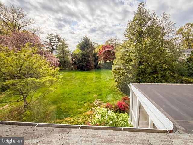 5 SAINT JAMES PL, Yardley, PA 19067