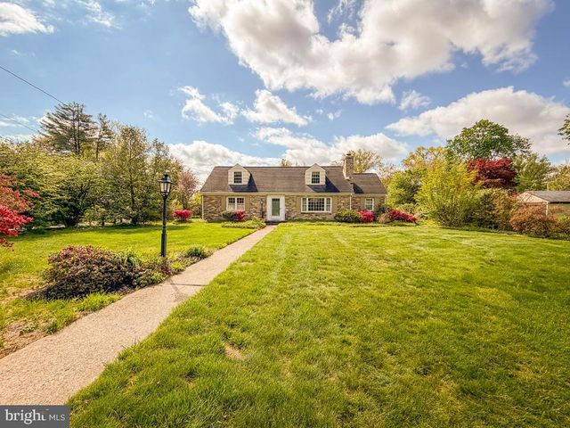 5 SAINT JAMES PL, Yardley, PA 19067