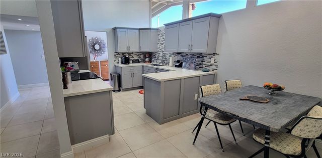 3327 Seminole Circle, Las Vegas, NV 89169