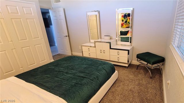 3327 Seminole Circle, Las Vegas, NV 89169