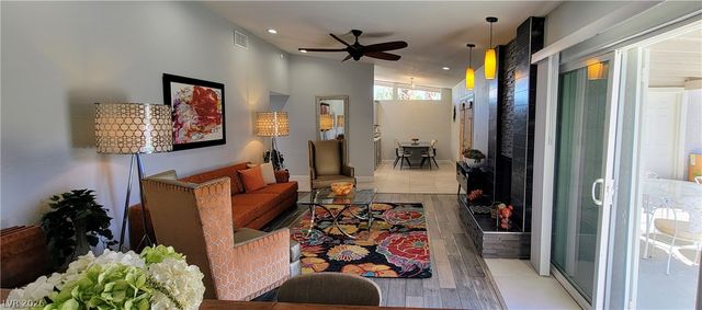 3327 Seminole Circle, Las Vegas, NV 89169