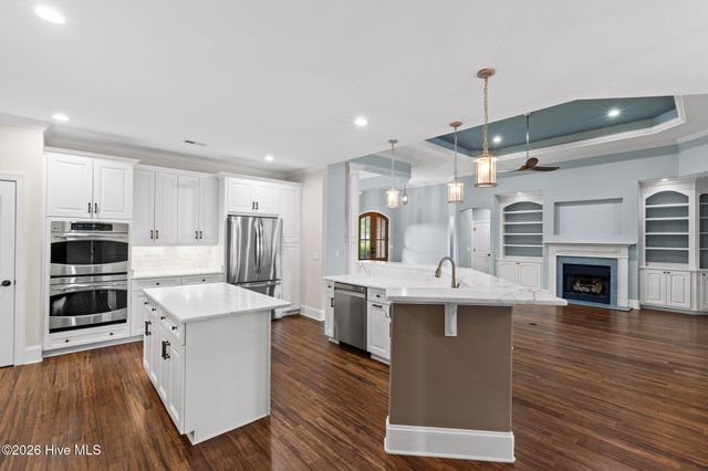 8476 Compass Pointe East Wynd NE, Leland, NC 28451