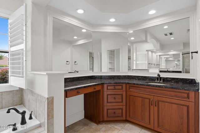 8476 Compass Pointe East Wynd NE, Leland, NC 28451