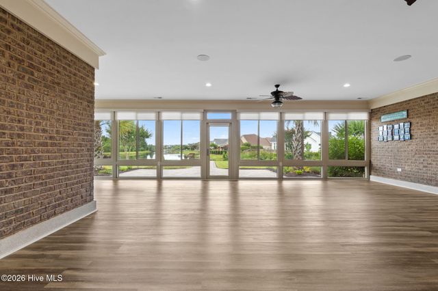 8476 Compass Pointe East Wynd NE, Leland, NC 28451
