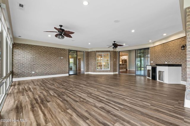 8476 Compass Pointe East Wynd NE, Leland, NC 28451