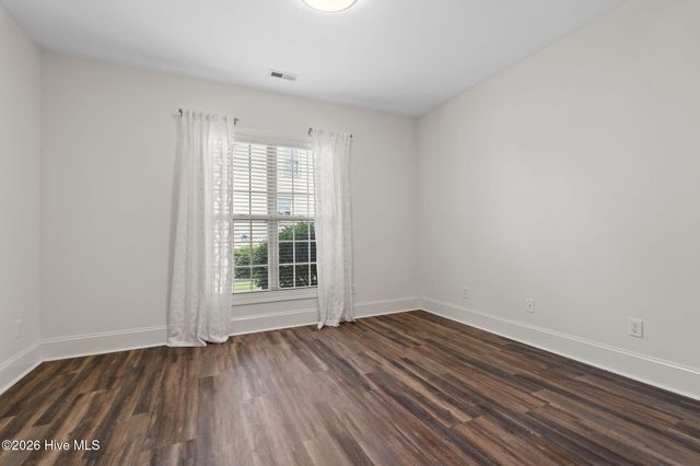 8476 Compass Pointe East Wynd NE, Leland, NC 28451