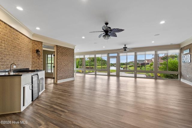 8476 Compass Pointe East Wynd NE, Leland, NC 28451