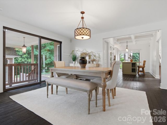 911 Weymouth Drive, Gastonia, NC 28056