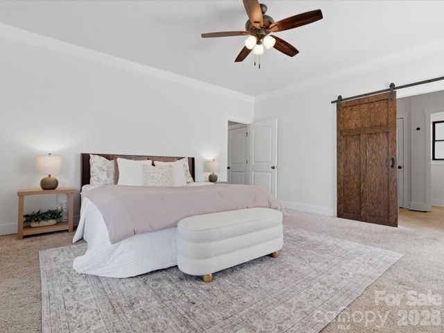 911 Weymouth Drive, Gastonia, NC 28056