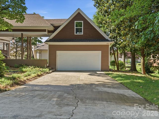911 Weymouth Drive, Gastonia, NC 28056