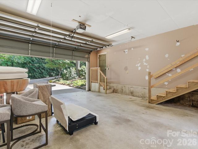 911 Weymouth Drive, Gastonia, NC 28056