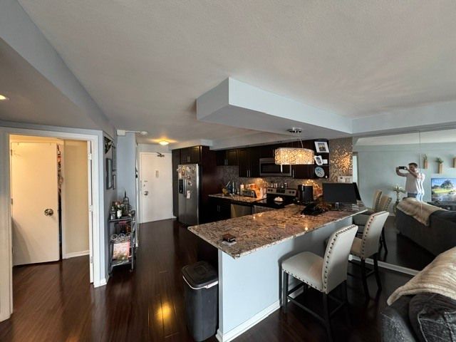 300 N STATE Street 4828, Chicago, IL 60654