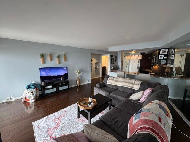 300 N STATE Street 4828, Chicago, IL 60654