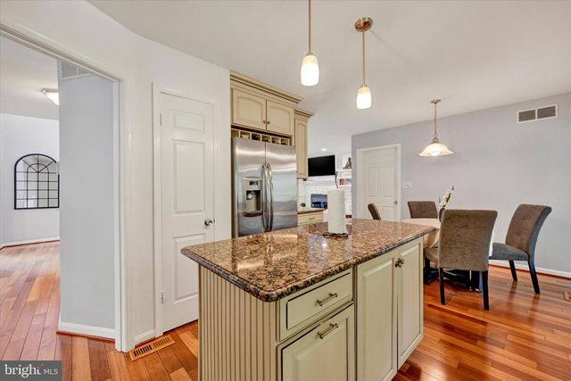 34 DULANEY HILLS CT, Cockeysville, MD 21030