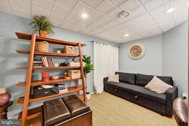 34 DULANEY HILLS CT, Cockeysville, MD 21030
