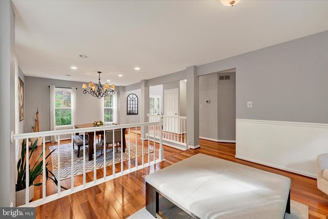 34 DULANEY HILLS CT, Cockeysville, MD 21030