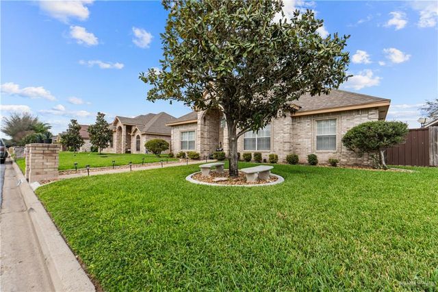 2616 Bluebird Avenue, Mcallen, TX 78504