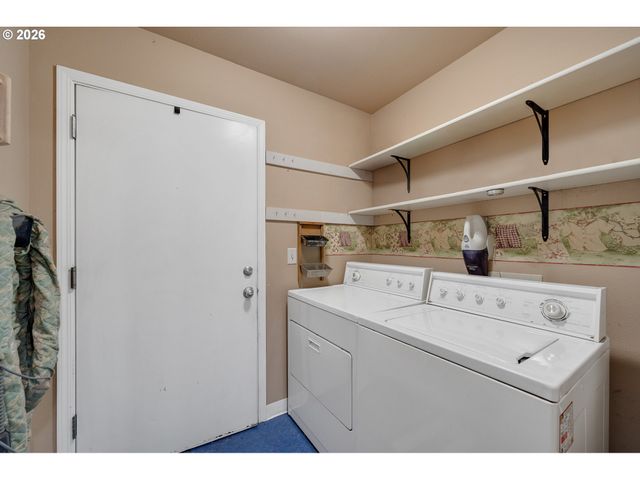 1215 N FIRST Ave, Rockaway Beach, OR 97136