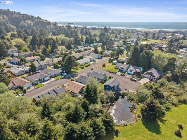1215 N FIRST Ave, Rockaway Beach, OR 97136