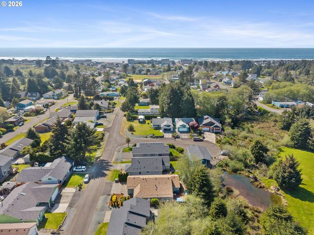 1215 N FIRST Ave, Rockaway Beach, OR 97136
