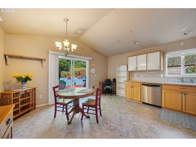 1215 N FIRST Ave, Rockaway Beach, OR 97136