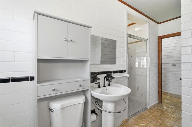 211 LAKESHORE BOULEVARD, St Cloud, FL 34769