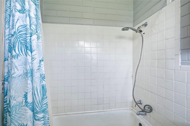211 LAKESHORE BOULEVARD, St Cloud, FL 34769