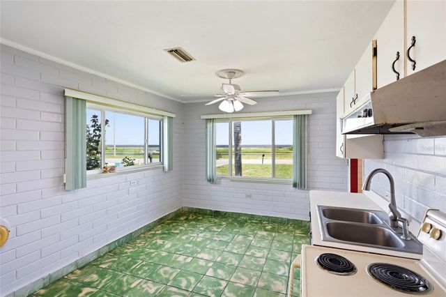211 LAKESHORE BOULEVARD, St Cloud, FL 34769