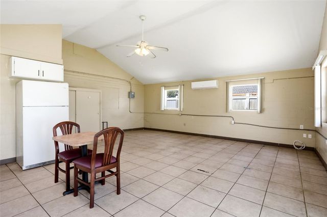 211 LAKESHORE BOULEVARD, St Cloud, FL 34769