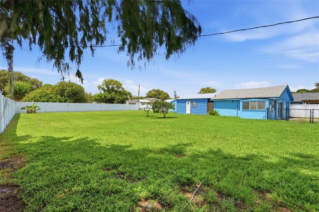 211 LAKESHORE BOULEVARD, St Cloud, FL 34769