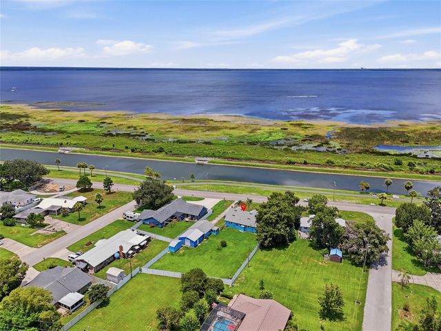 211 LAKESHORE BOULEVARD, St Cloud, FL 34769
