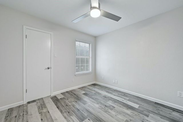 2320 Riddle RD A, Austin, TX 78748