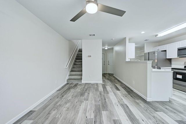 2320 Riddle RD A, Austin, TX 78748