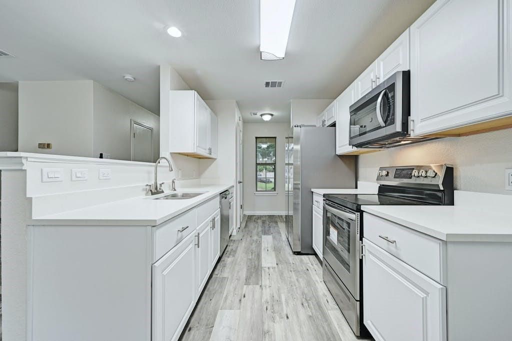 2320 Riddle RD A, Austin, TX 78748